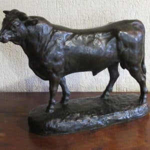 Sculpture statue