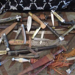 Collection couteaux du monde entier